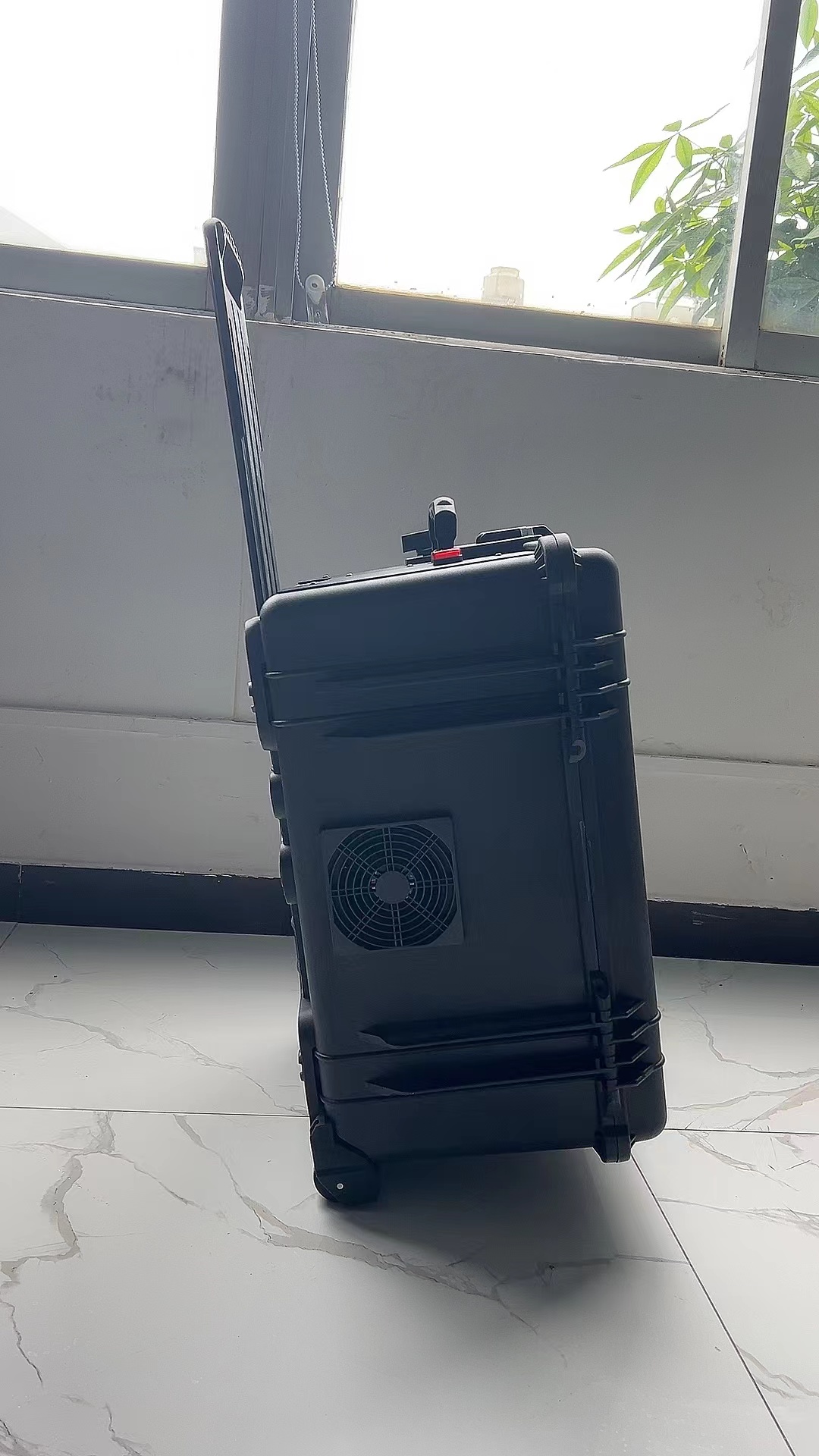 慈溪手拉箱型移动通信干扰器